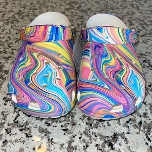 Women’s or Unisex Crocs. 🐊